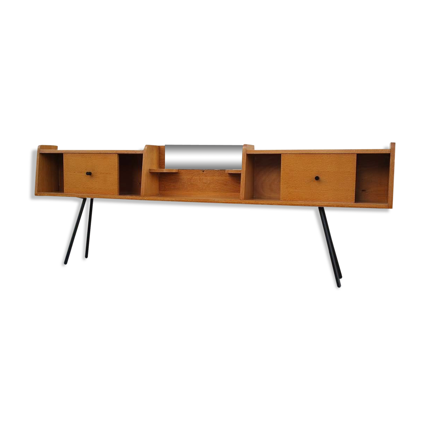 Enfilade feet metal compass