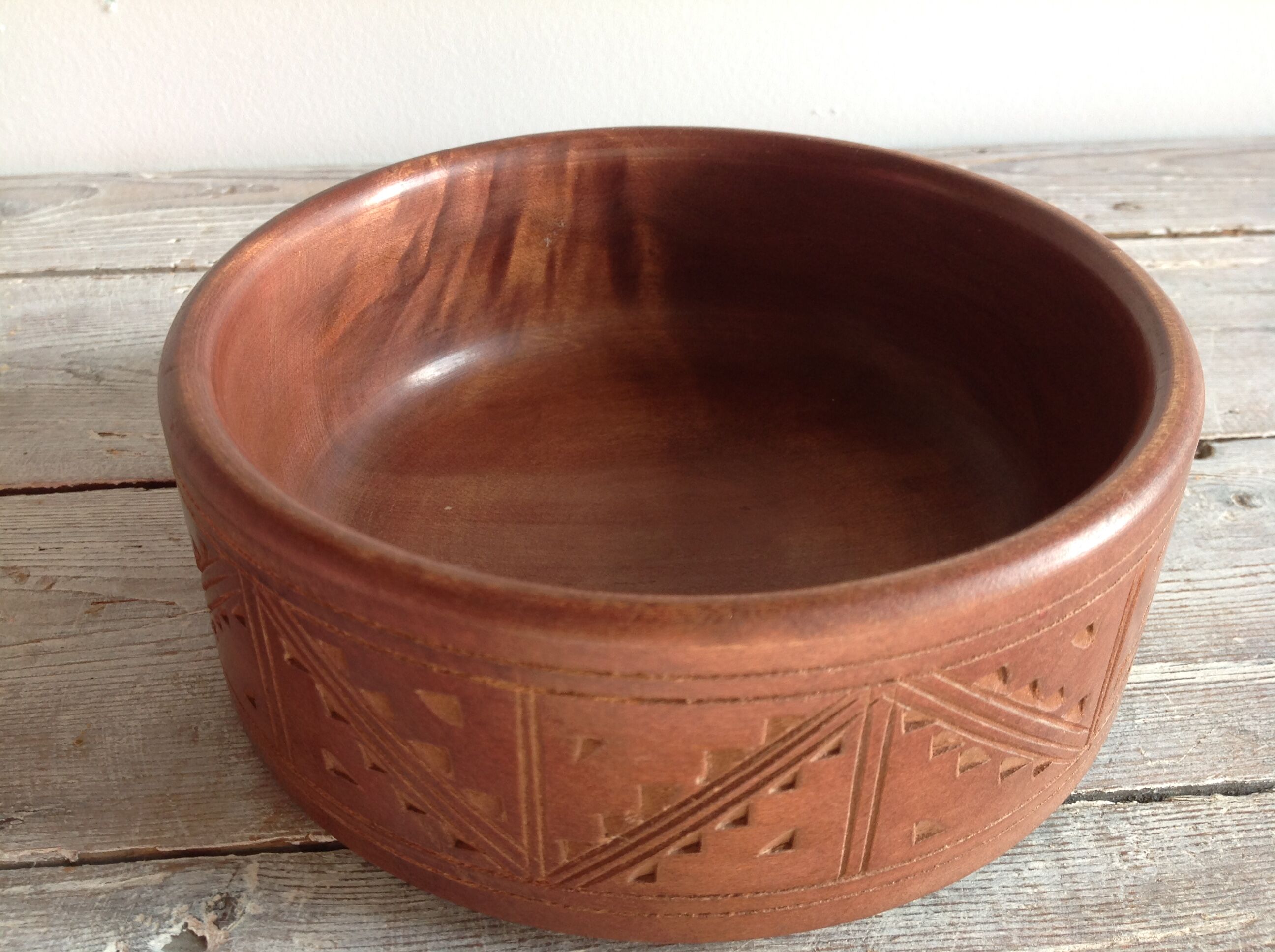 Wooden trinket bowl