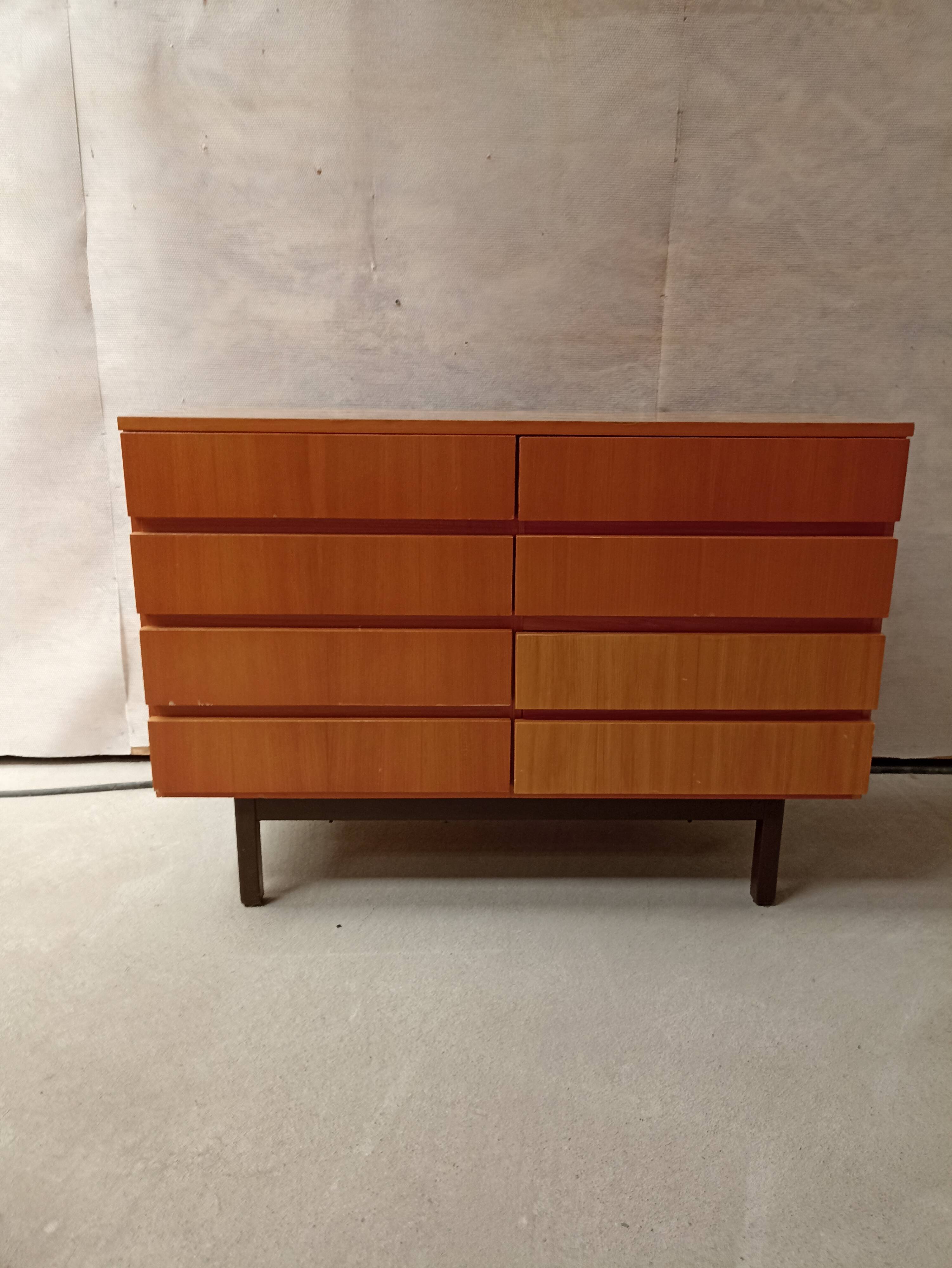Commode vintage