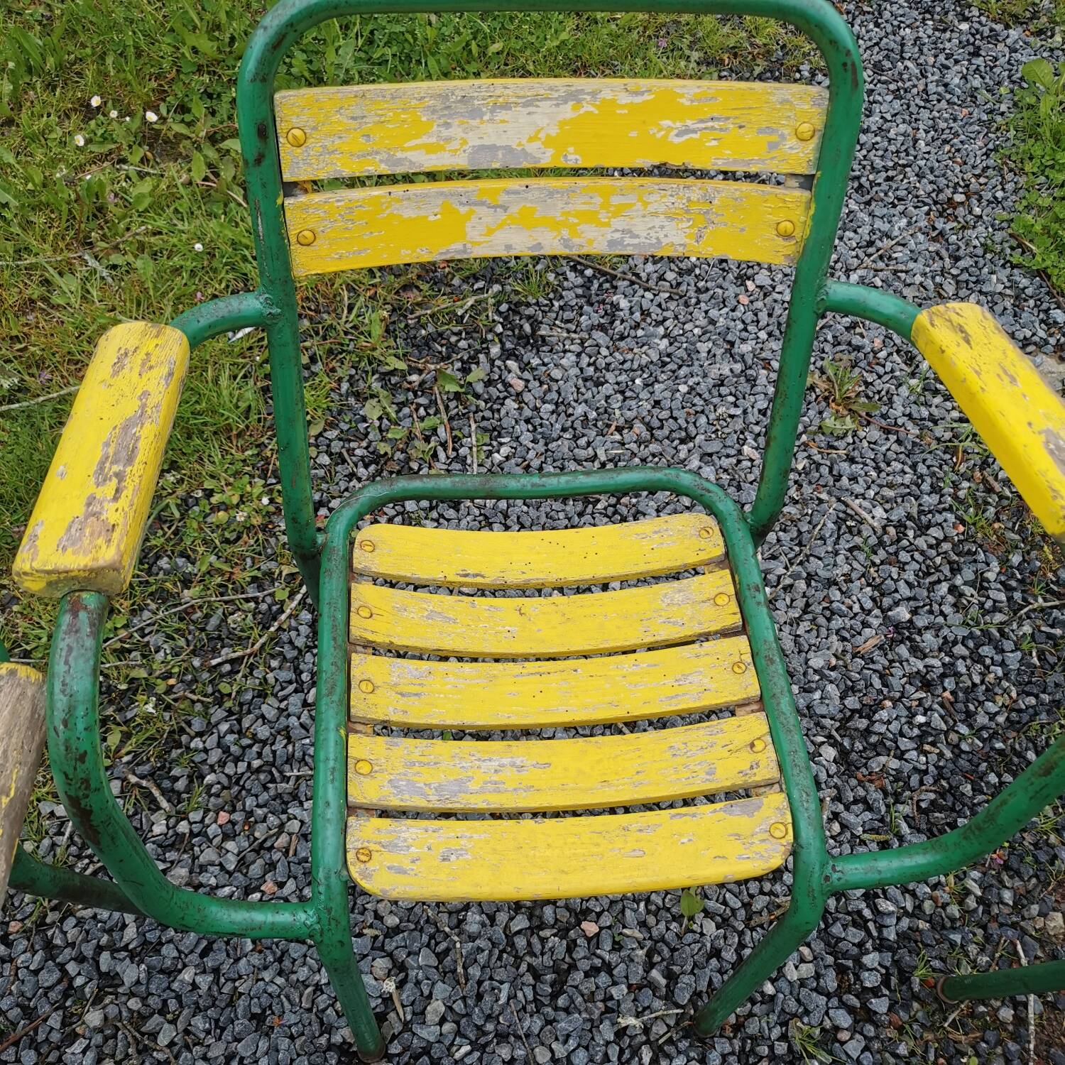 Set of 4 metal bistro chairs tolix style