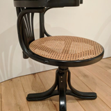 Black swivel office chair