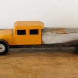 Voiture en bois