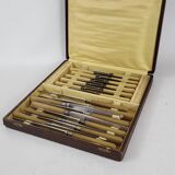 Service 21 knives handle bakelite steel blade