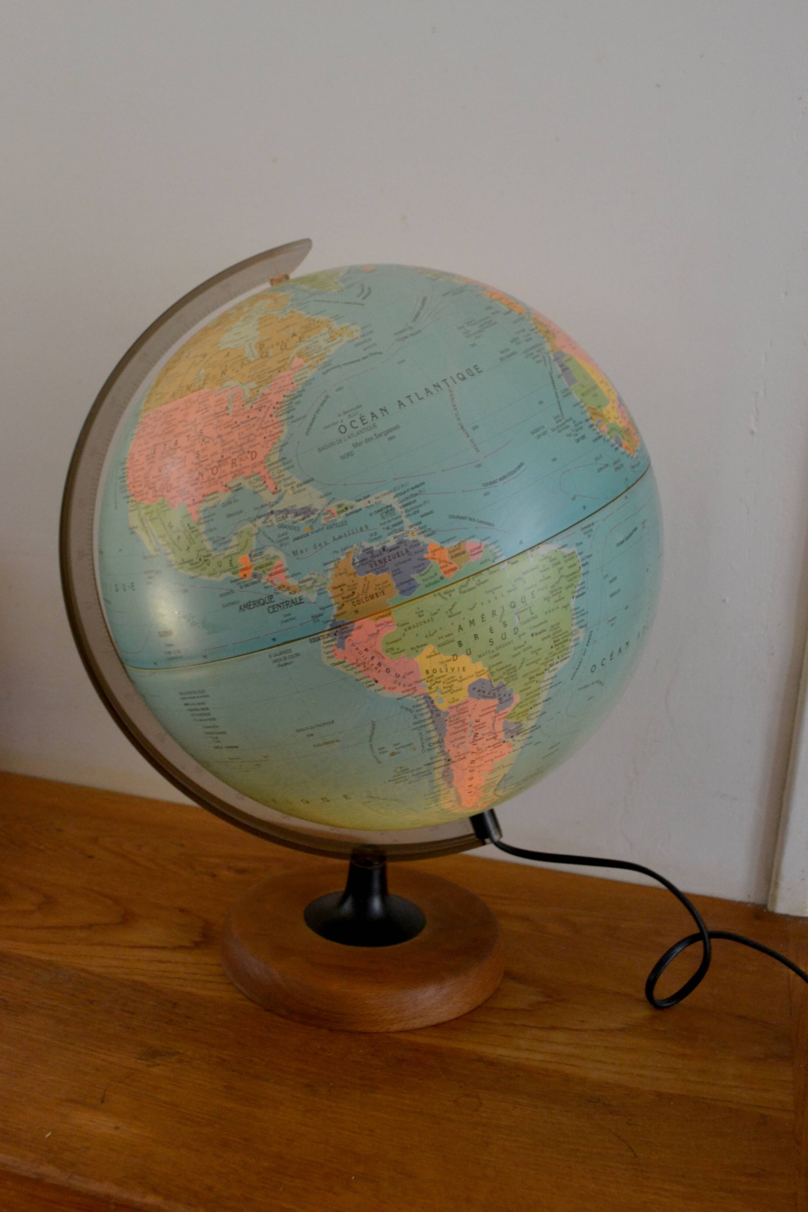 World map vintage land globe 90s