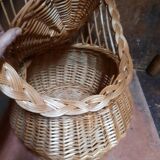 Wicker child chair