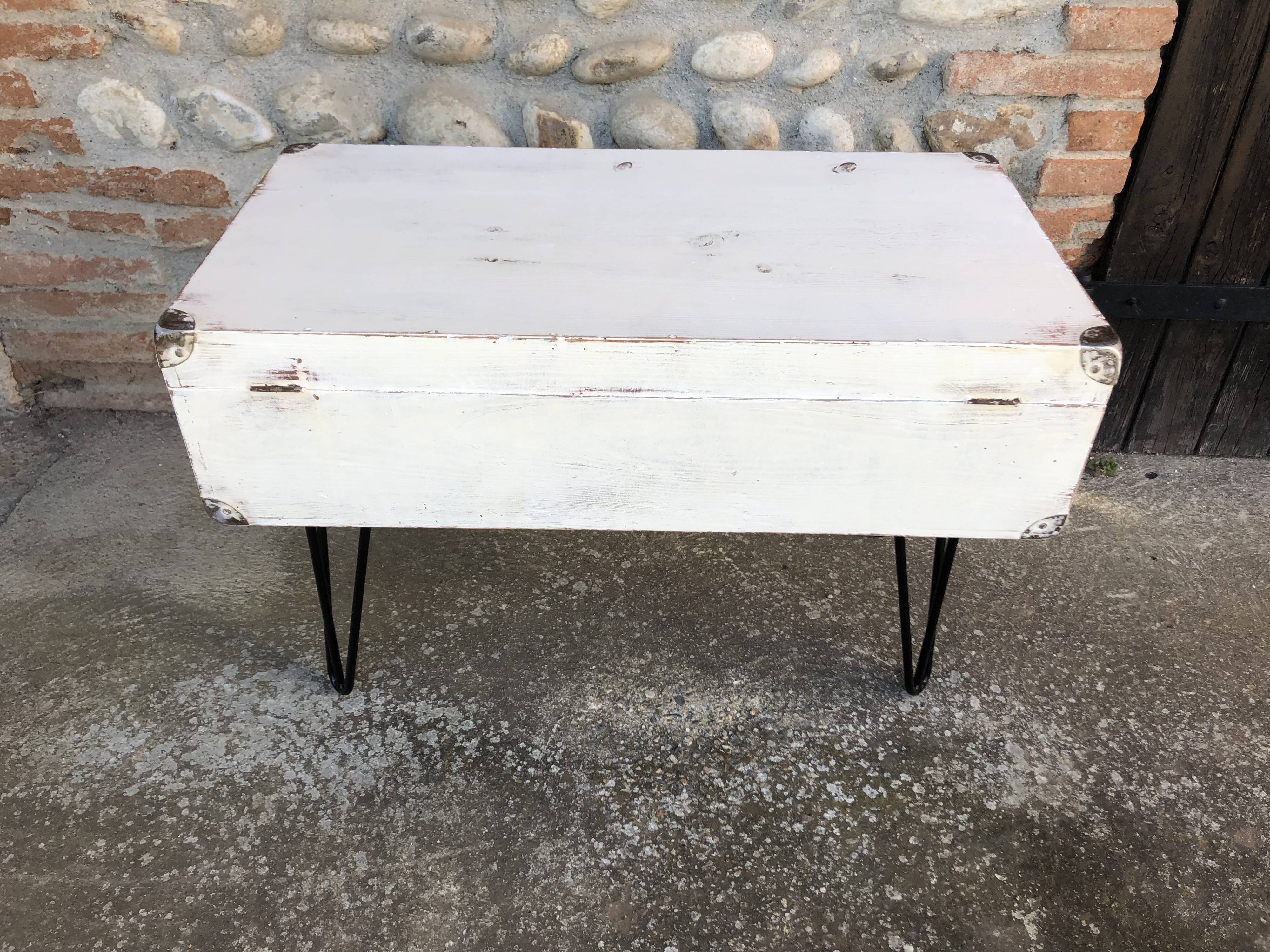 Coffee table chest