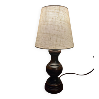 Élégante petite lampe en bois massif sculptée – abat-jour en tissu lin