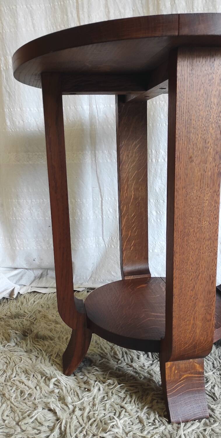 Art Deco pedestal table in solid oak - mid. 20th century