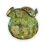 Vase en verre émaillé à décor de fleurs