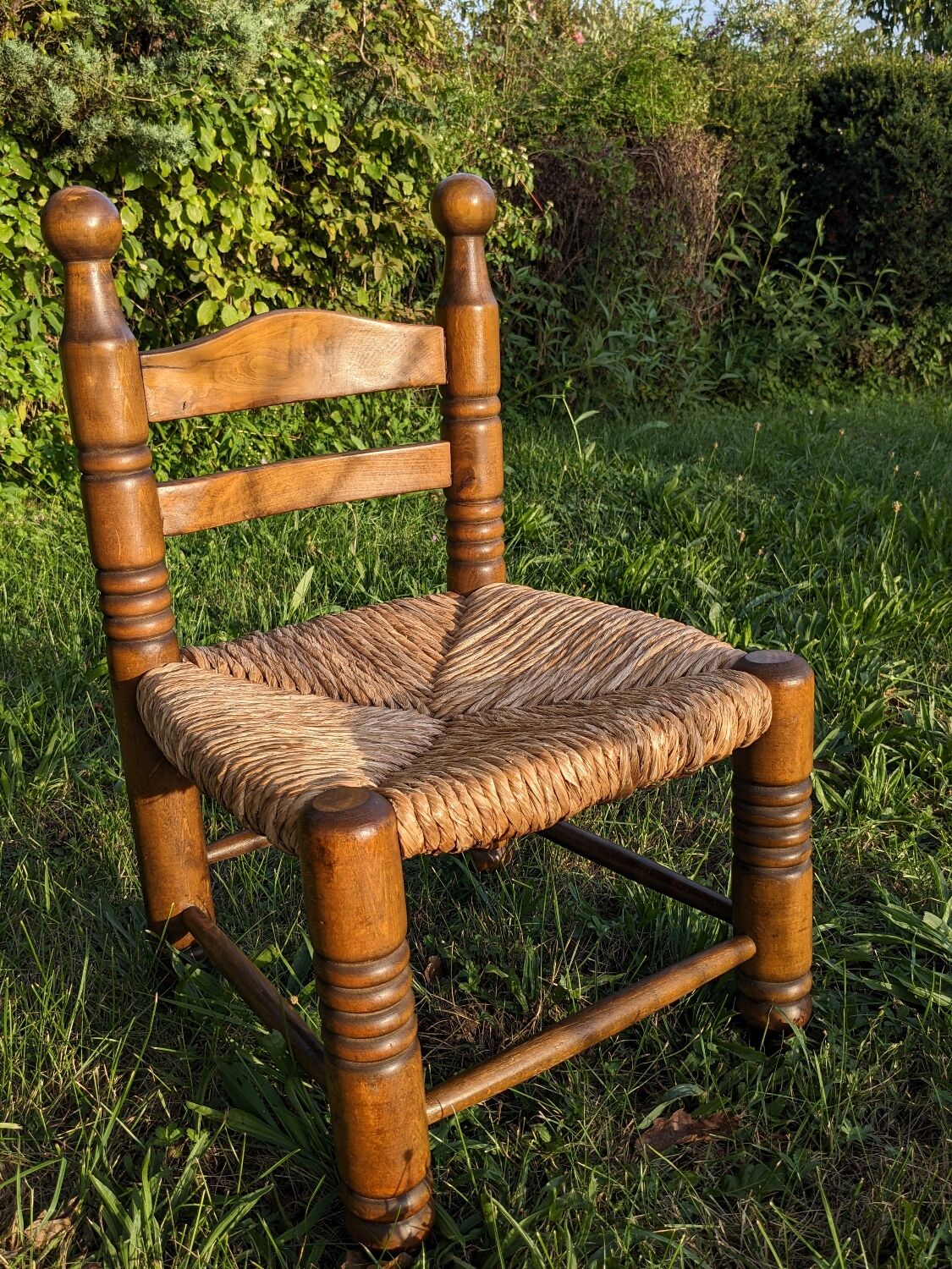 Duo of brutalist straw-covered oak chairs 1940-1950 # Charles Dudouyt