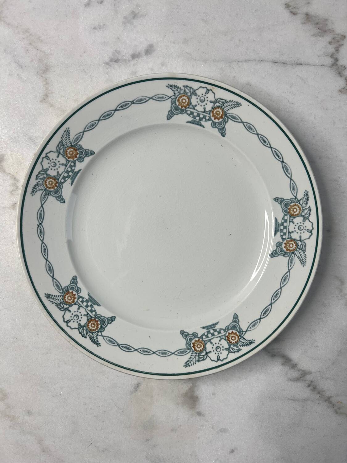 Assiette plate St Amand Corbeille de fleurs