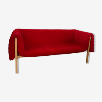 Canapé 3 places Ligne Roset Ruché design Inga Sempé alcantara rouge