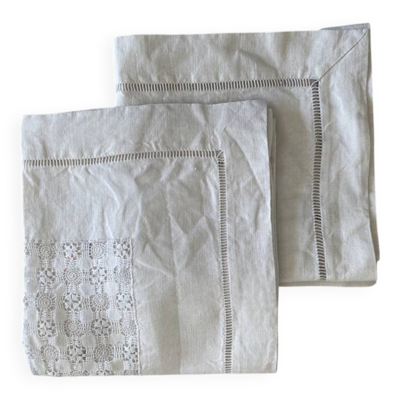 Lot de 2 Nappes de desserte ancienne, brodées main - 63x60 cm - Lin