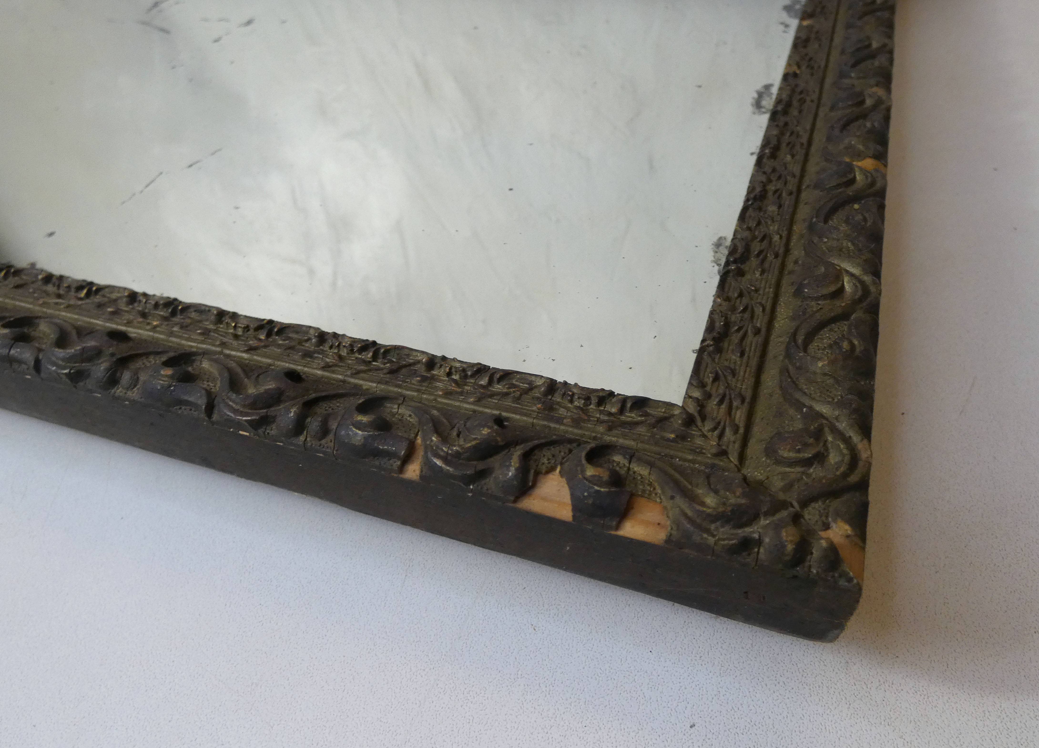 Old mirror wood and platre