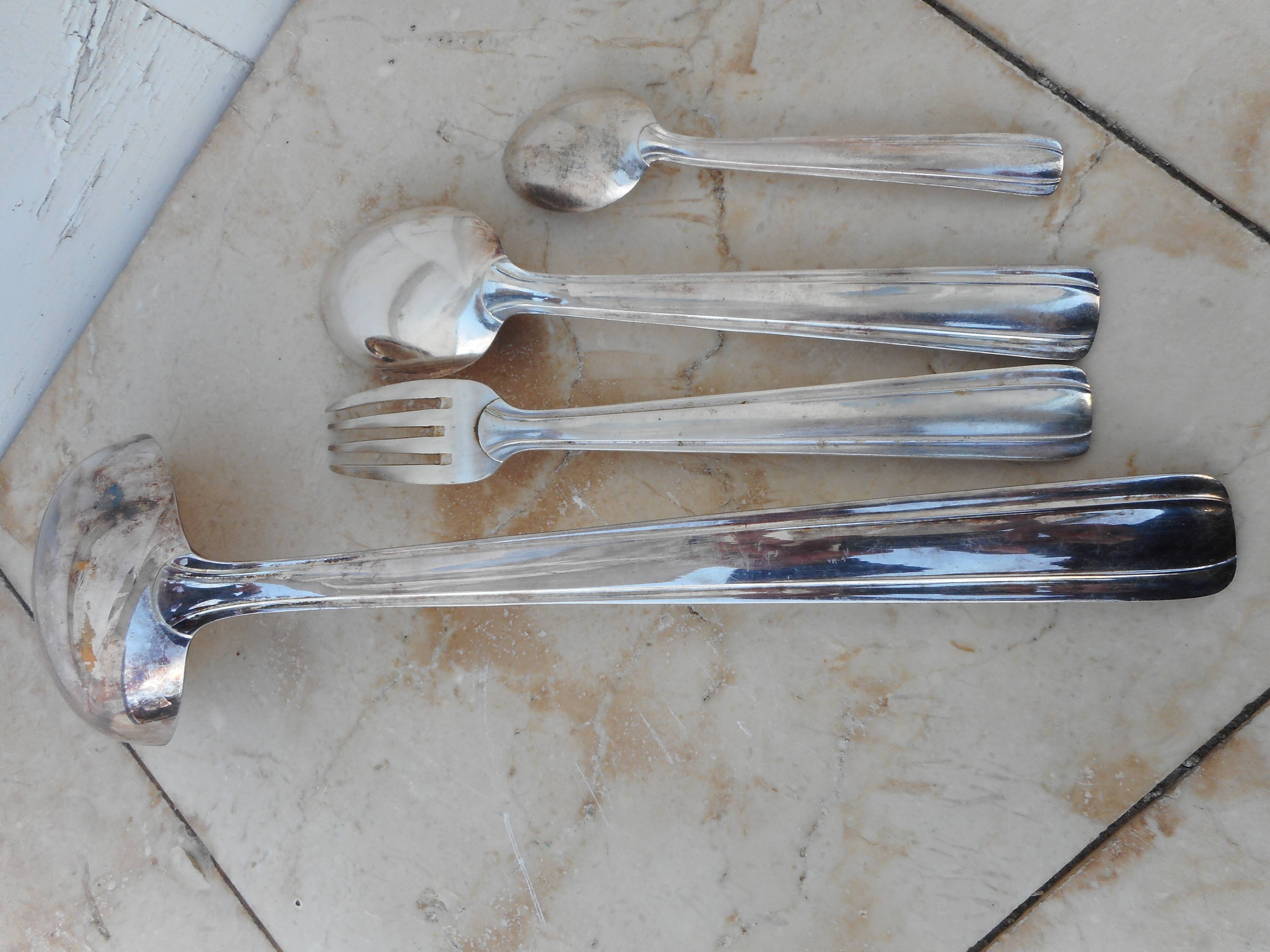 Box with silver metal housewife