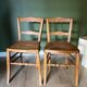 Paire de chaises anciennes fin XXe cannage