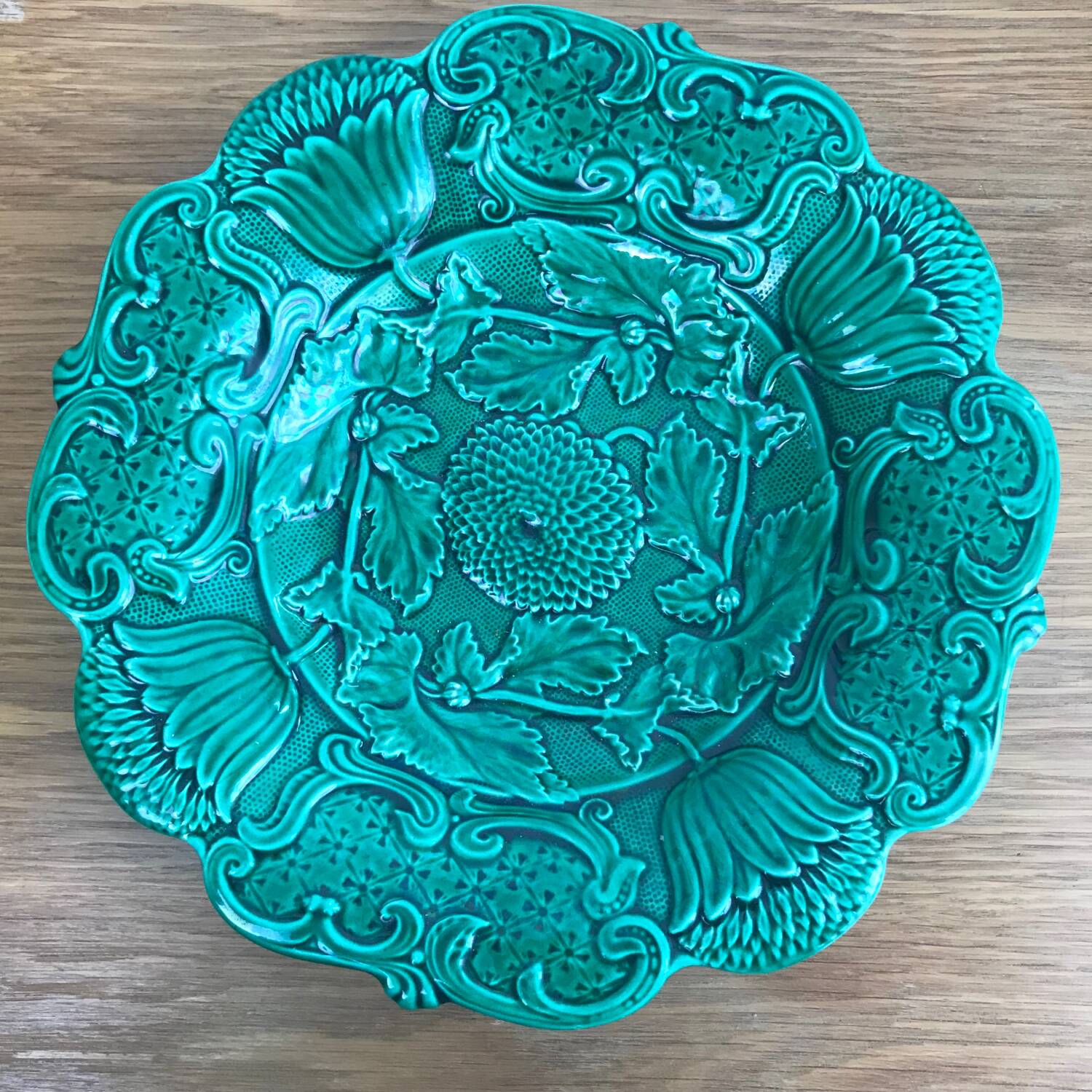 Rare very pretty plates/small dish in barbotine fine earthenware vaudranges