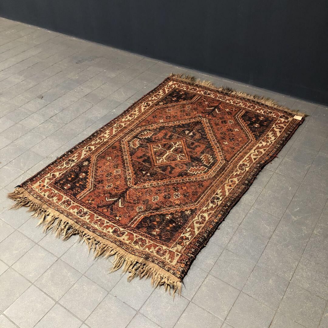 Tapis persan tissé à la main 162x110cm
