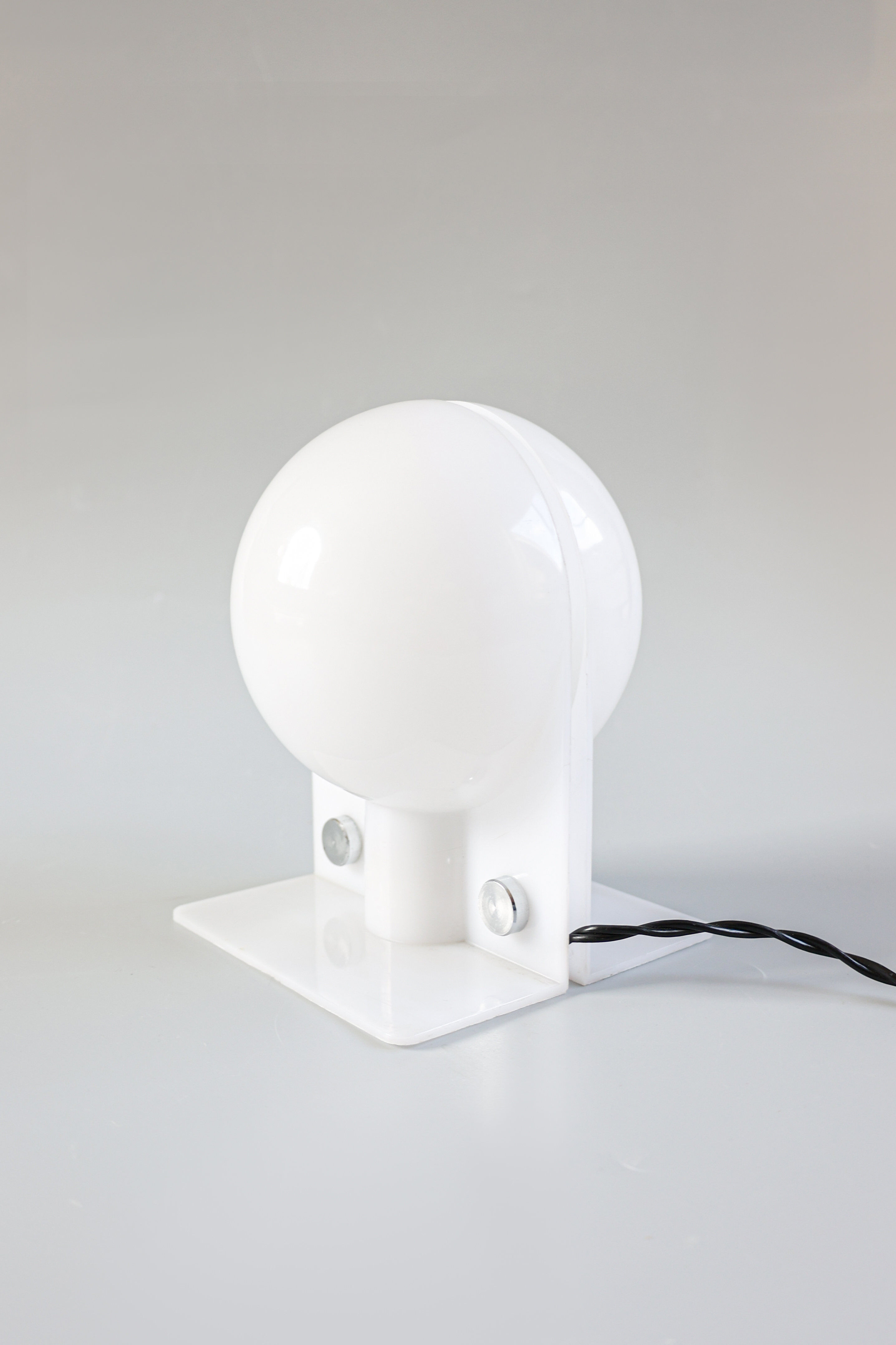 Harvey Guzzini 'Sirio' table lamp, 1970s.