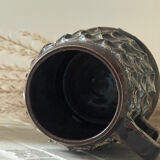 Accolay stoneware cup.