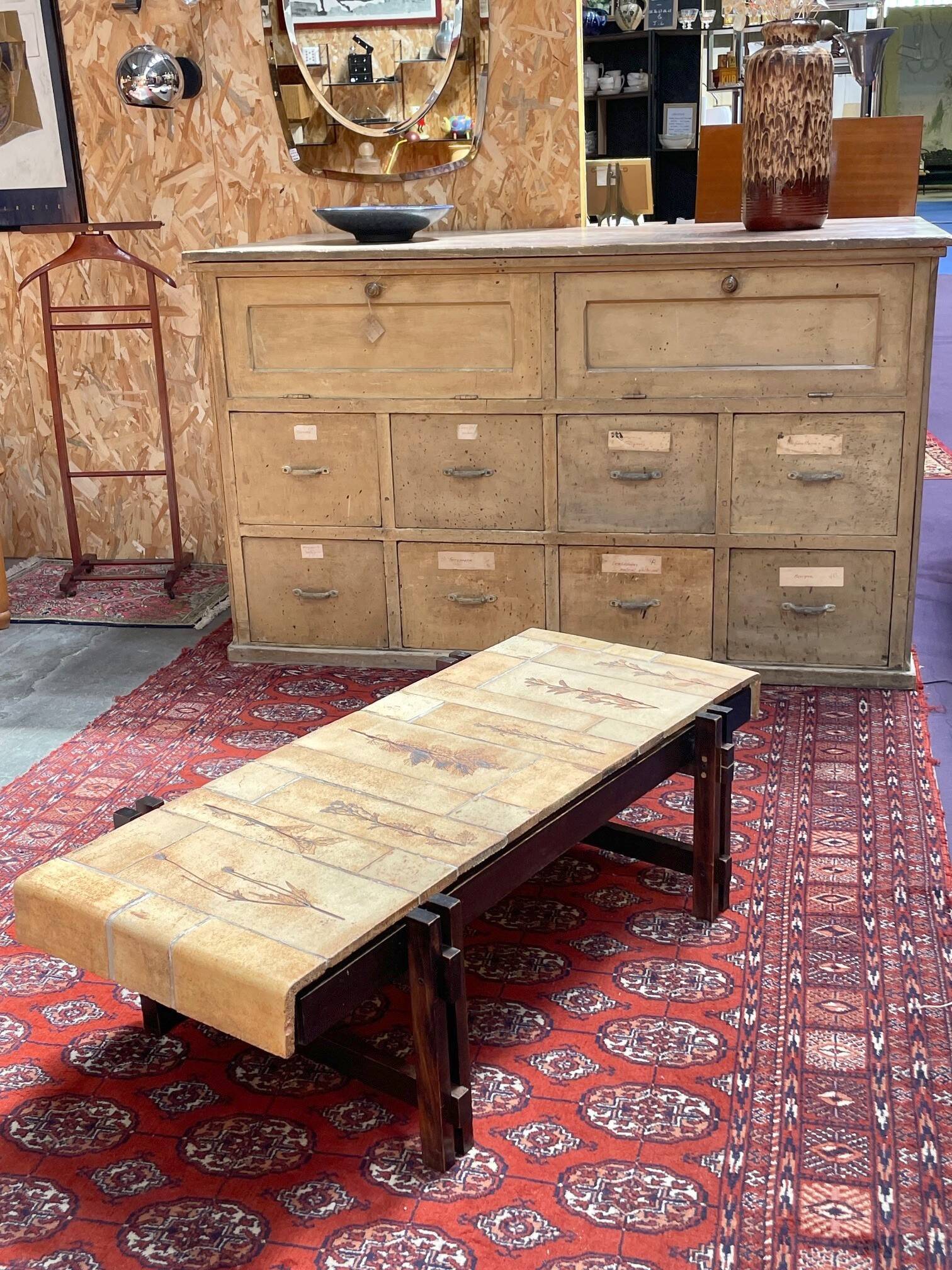 Old workshop furniture in good condition. 8 drawers and 2 drop-down doors, very