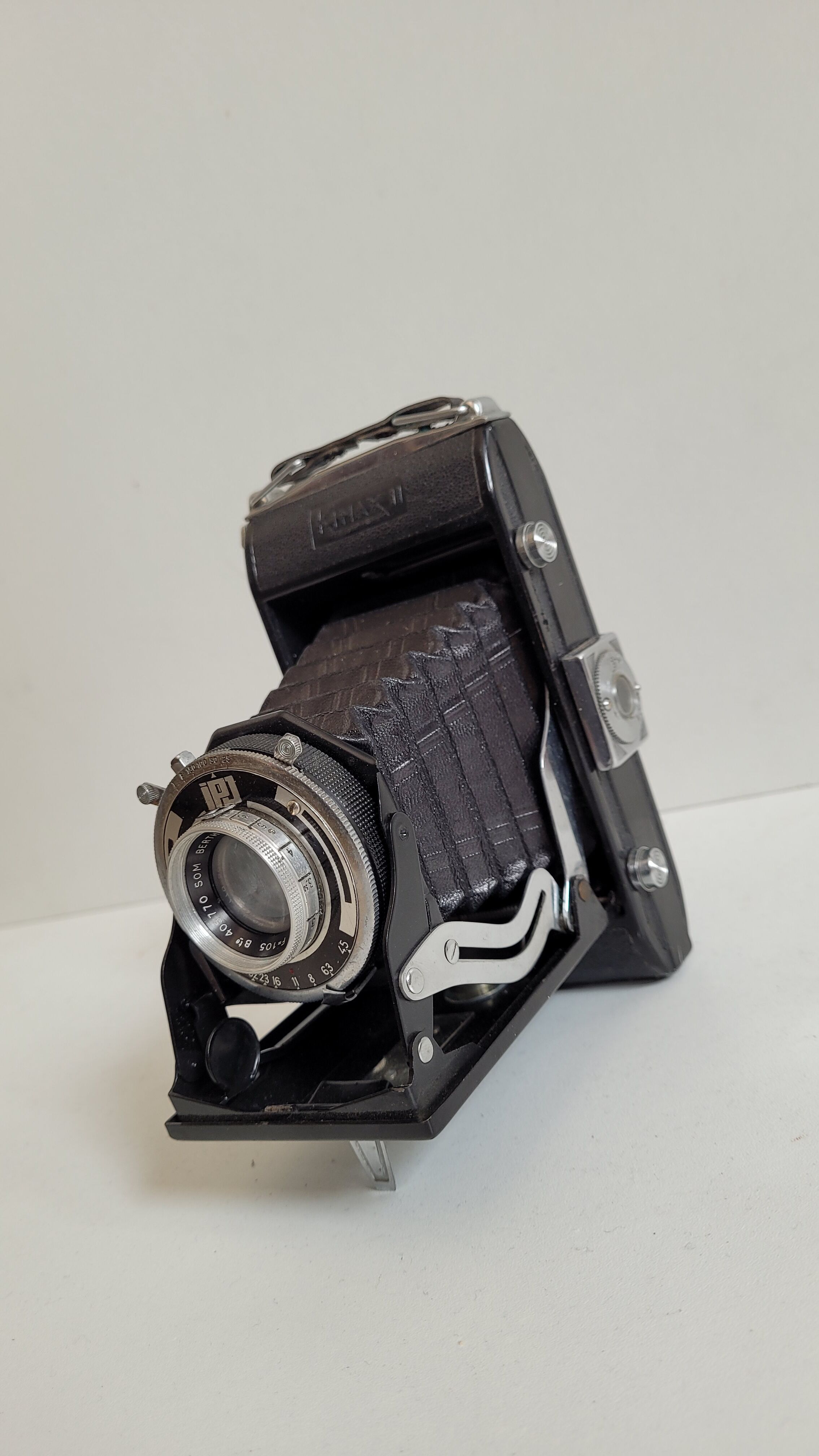Kinax II camera