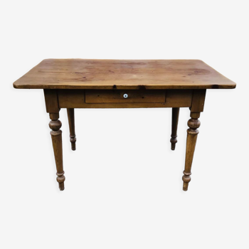 Farmhouse table