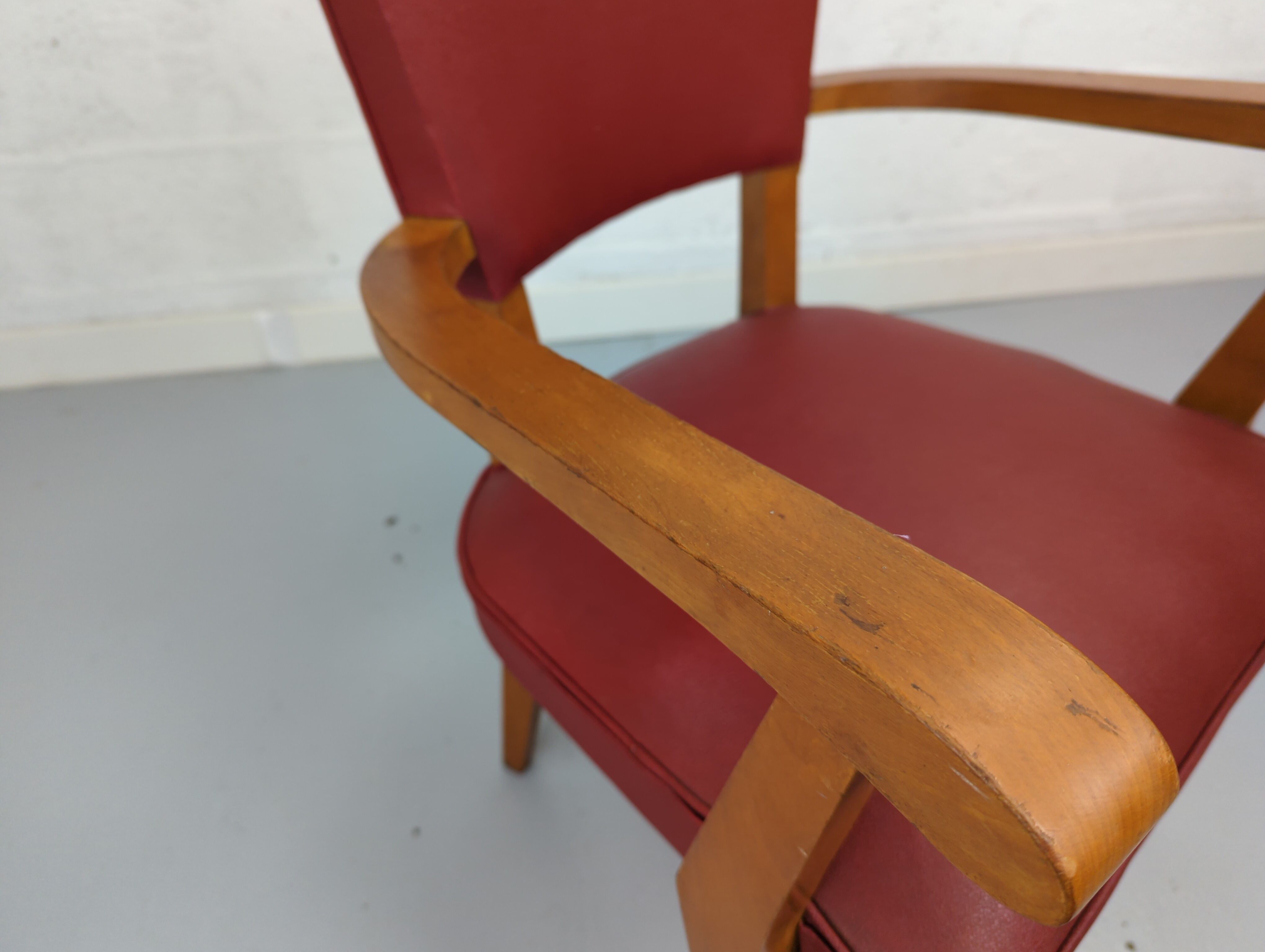 Vintage red bridge chair