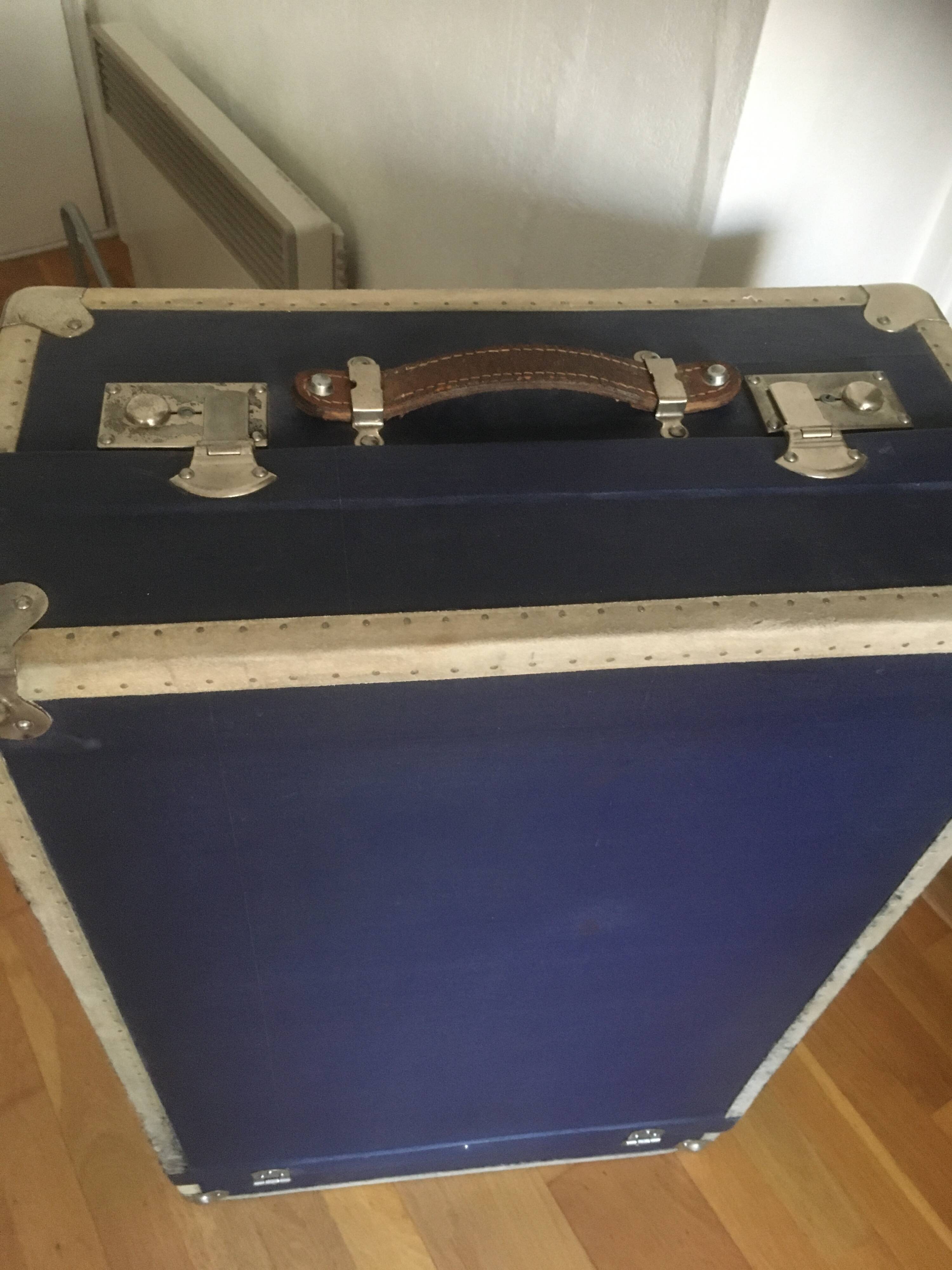 Travel trunk