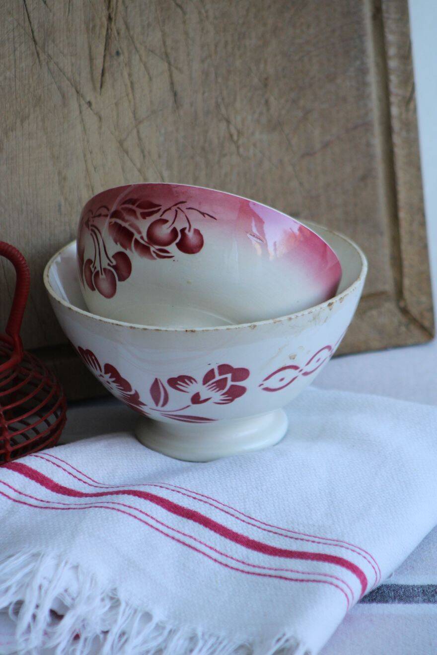 Set of 2 antique ceramic bowls