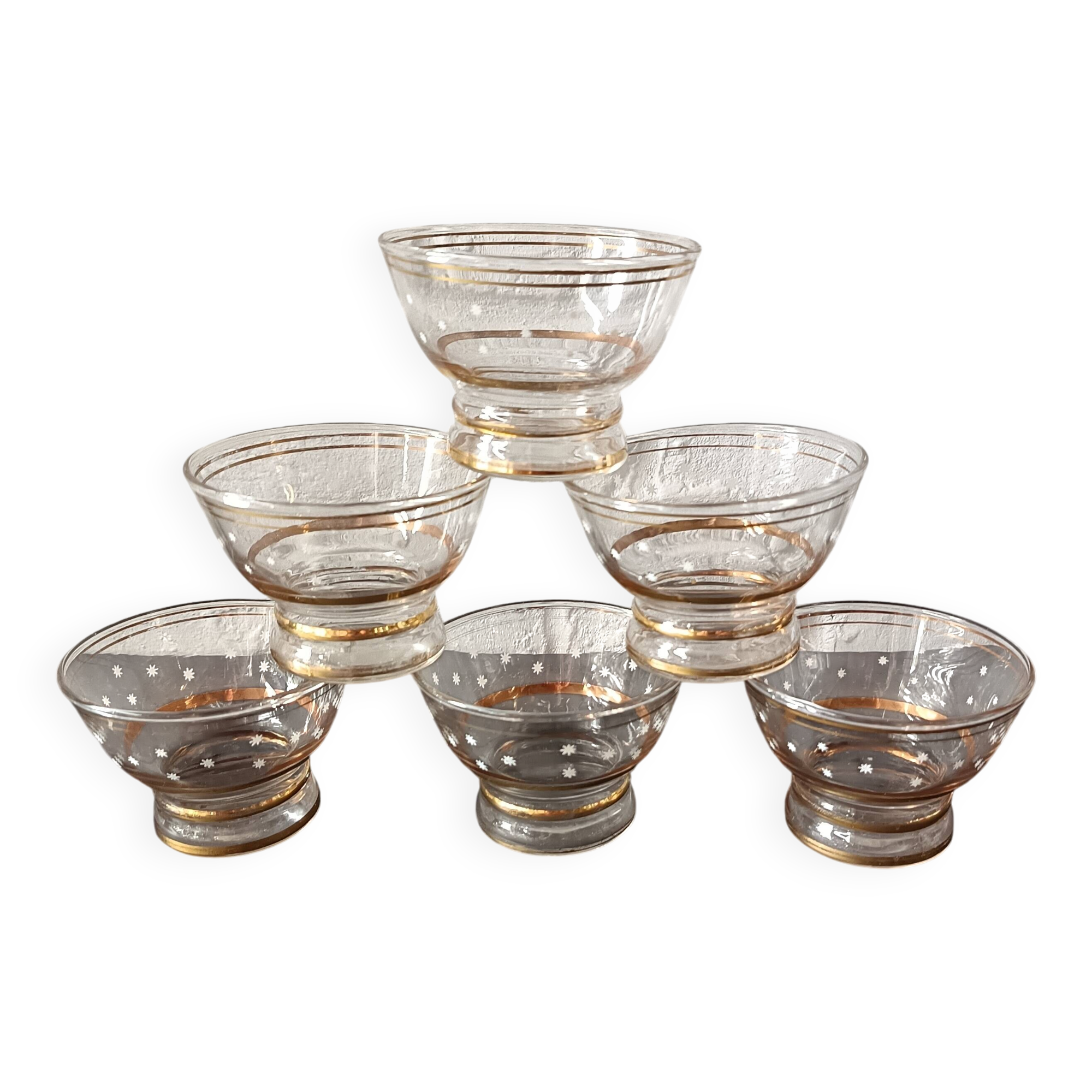 6 vintage champagne glasses from the 50s with gold trim and white stars