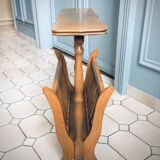 Vintage tablet magazine holder