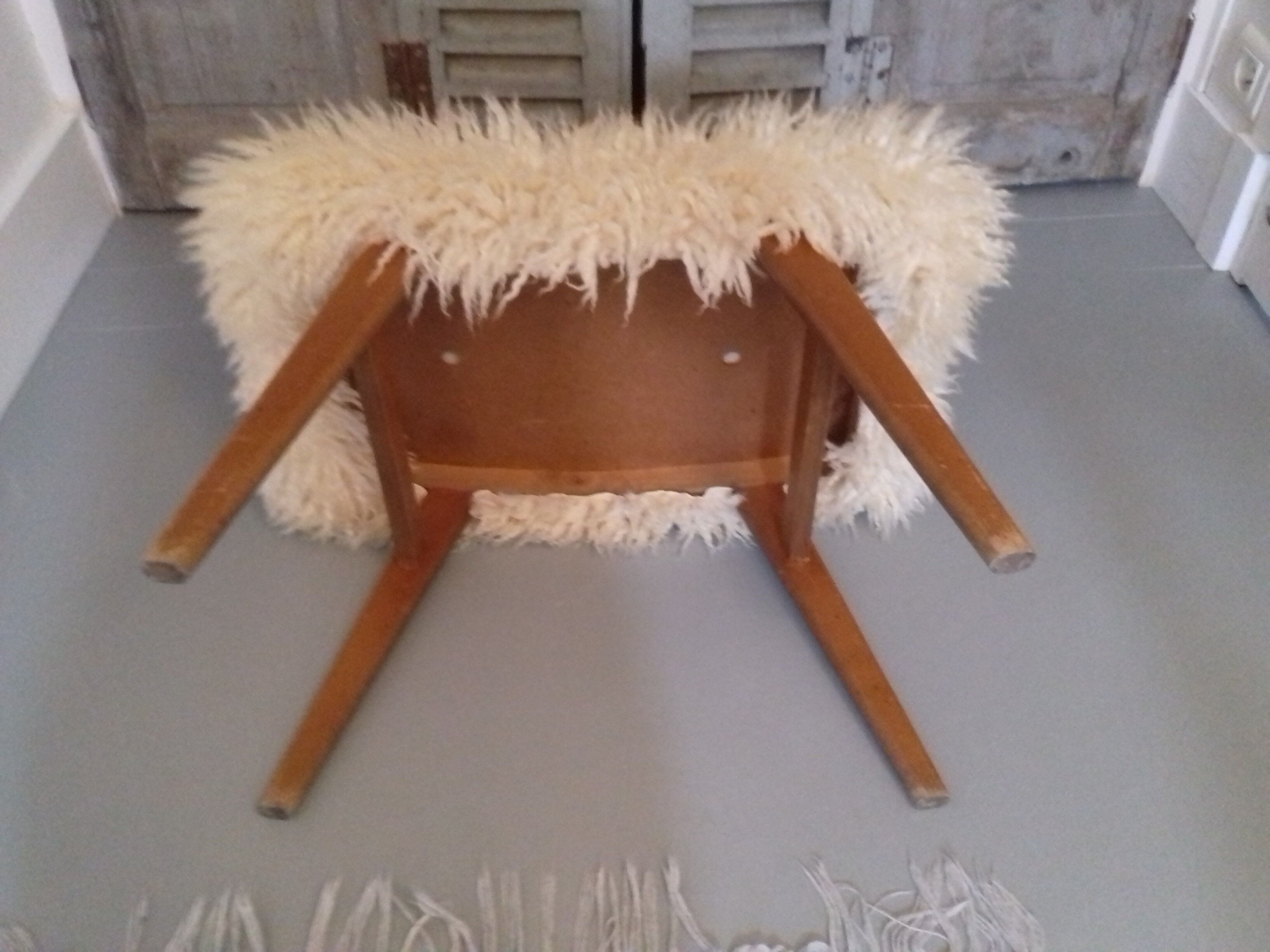 Footrest sheepskin