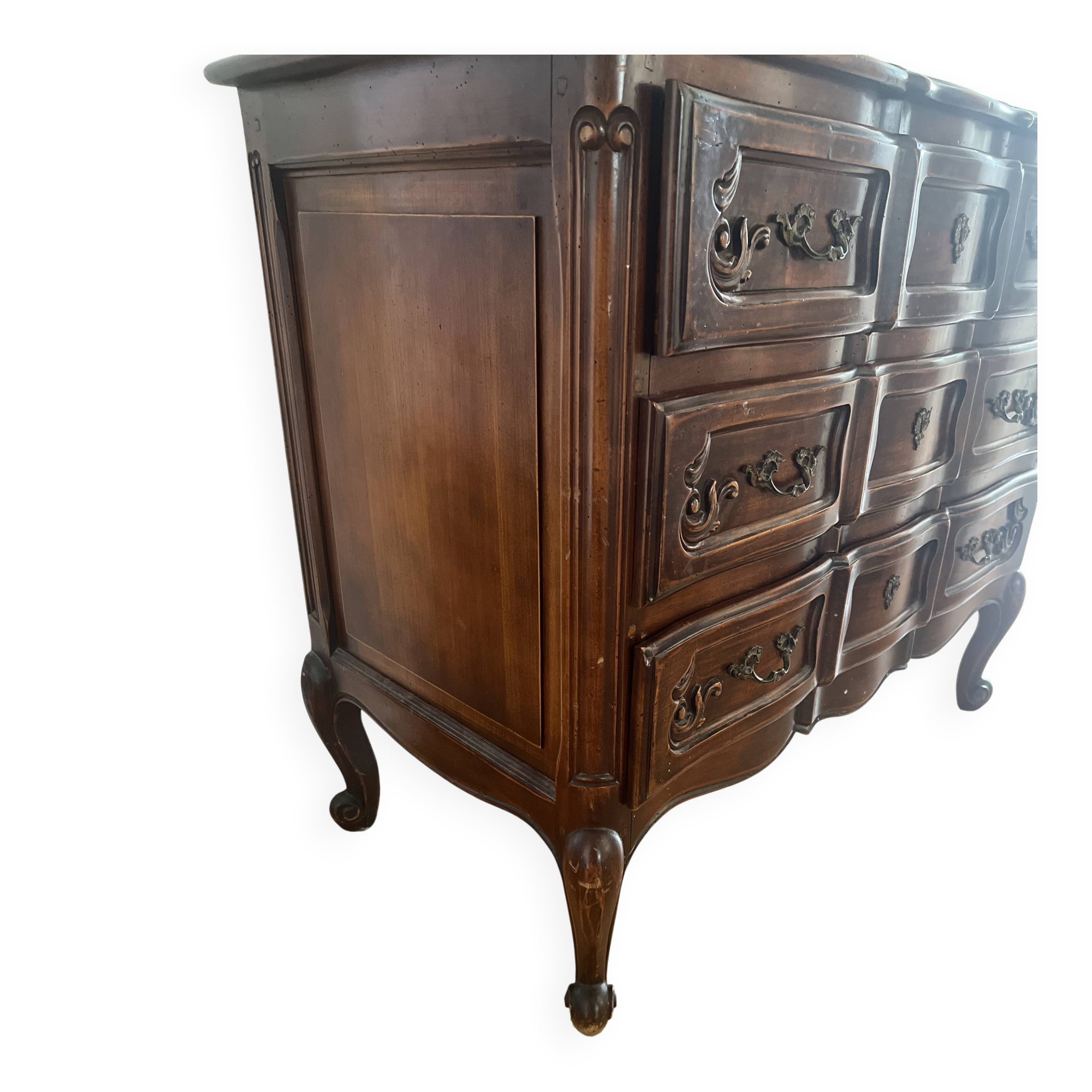 Commode style Louis XV