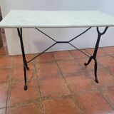 Table de bistrot piètement fonte dessus marbre
