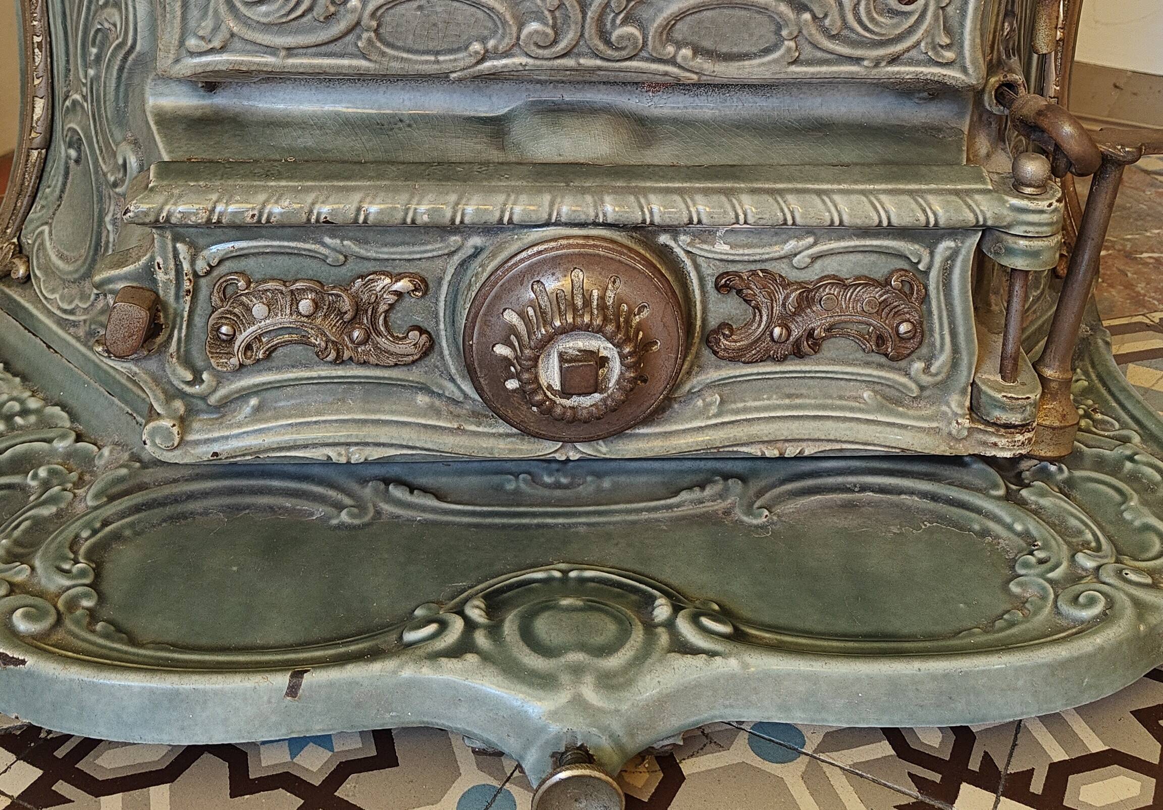 Godin wood stove "Little Toad" 2335 Art Nouveau