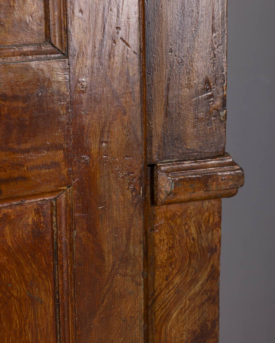 Classic Piedmontese walnut wardrobe from the early 18th century