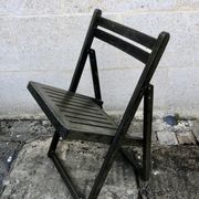 Black wooden folding chair
