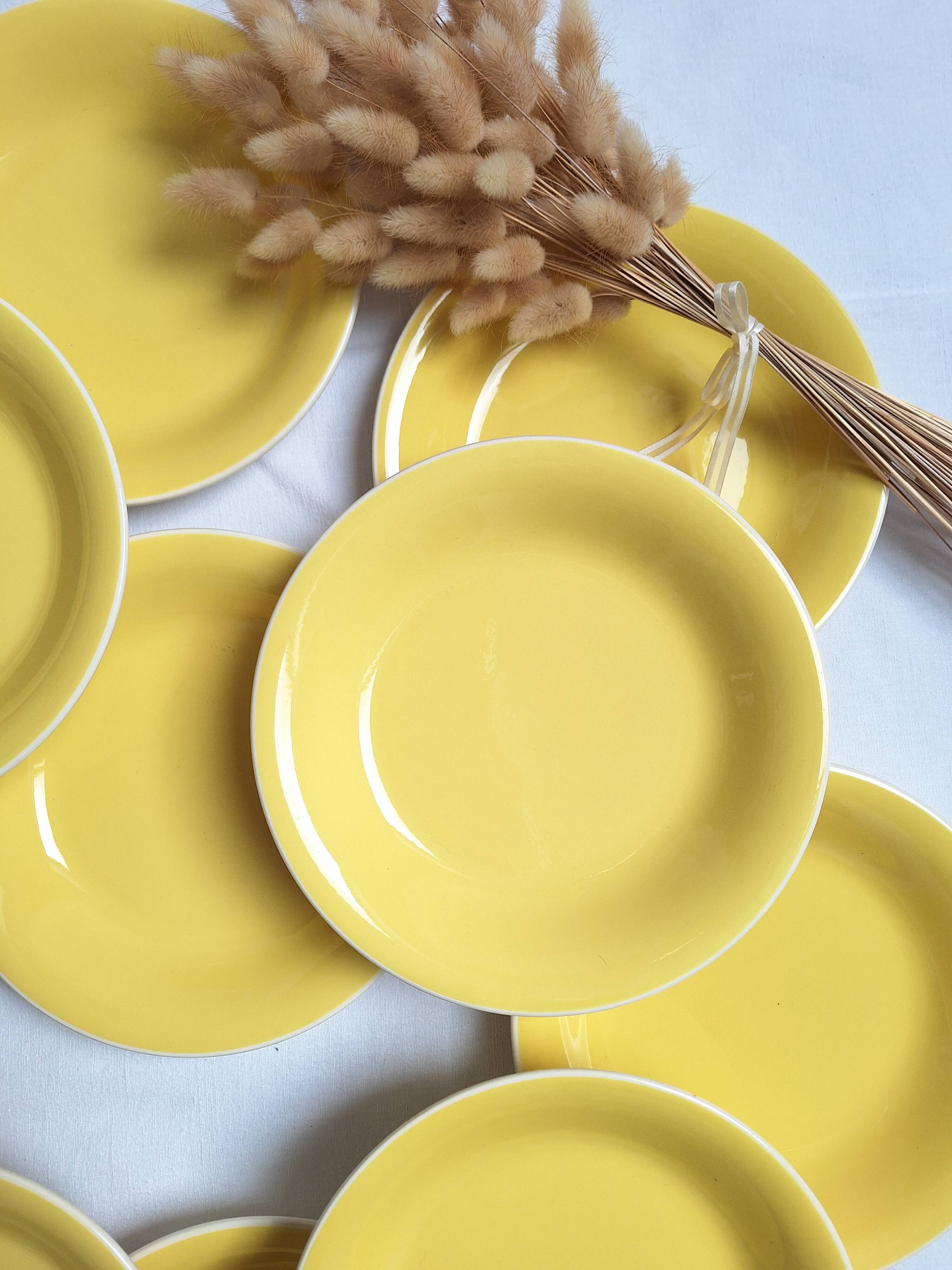 Deep plates or salad plates Villeroy & Boch yellow