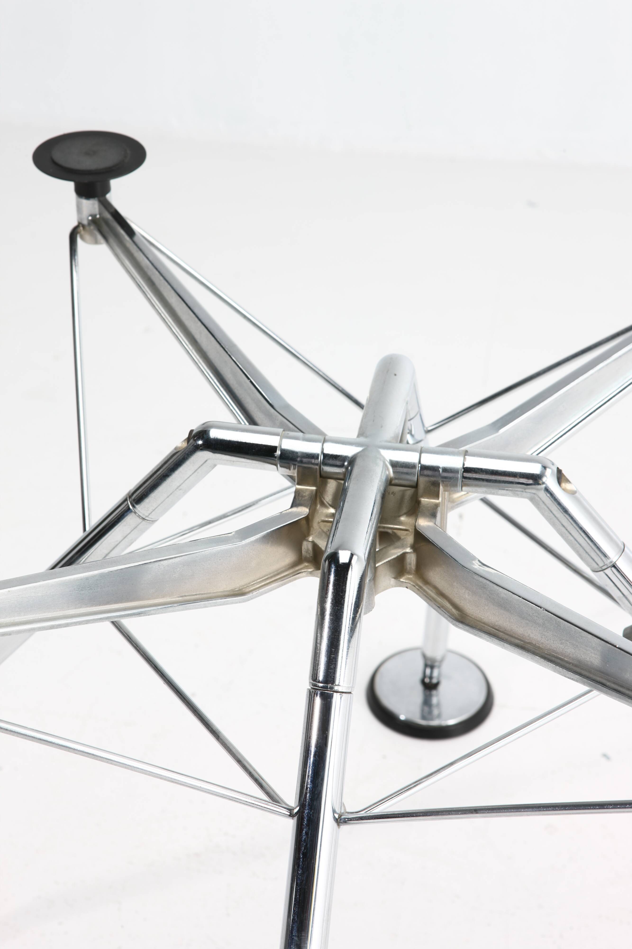 Nomos Dining Table by Norman Foster for Tecno, 1986