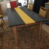 Large black and yellow table