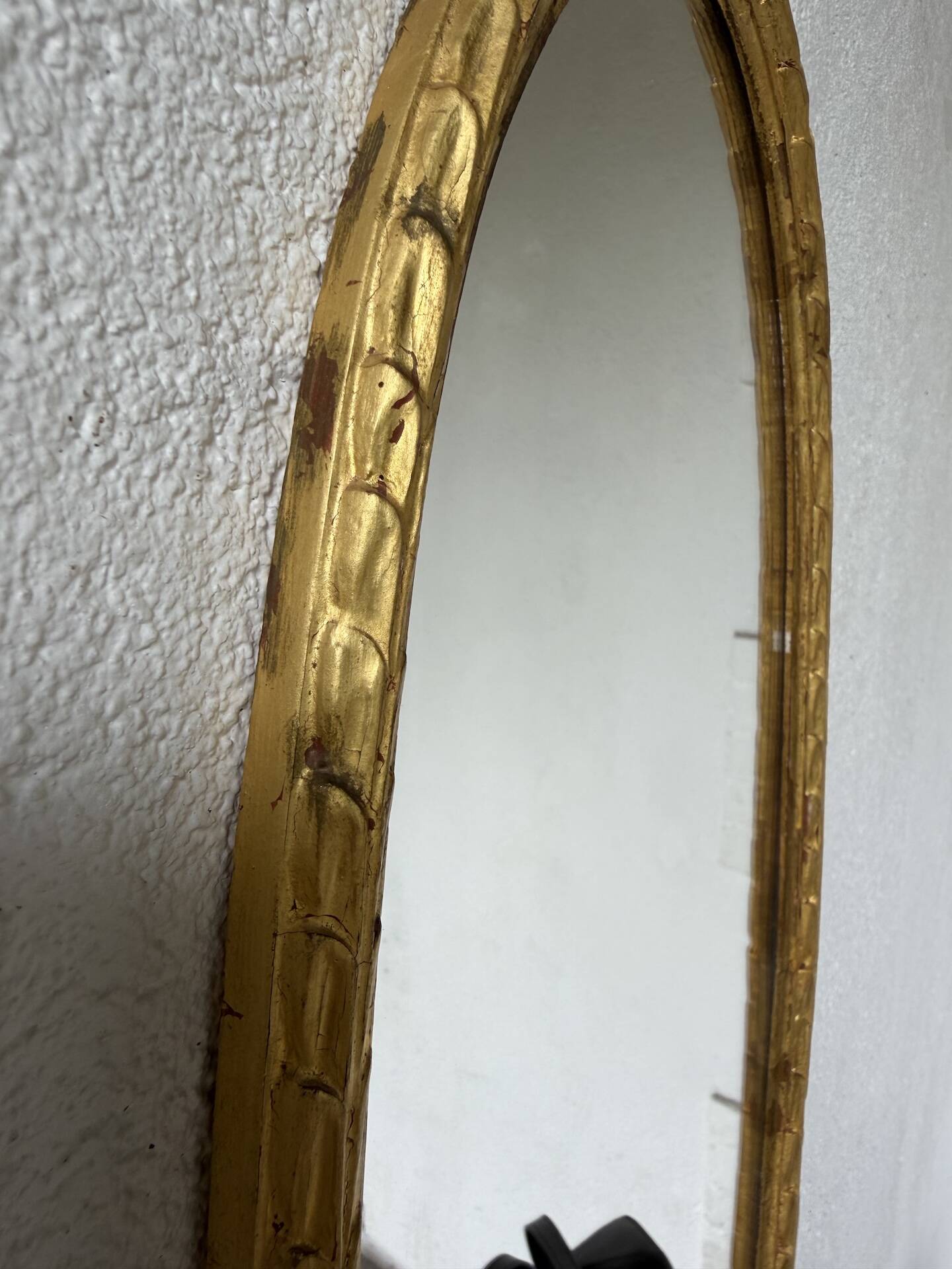 Pair of oval mirrors 1900 gilded stucco