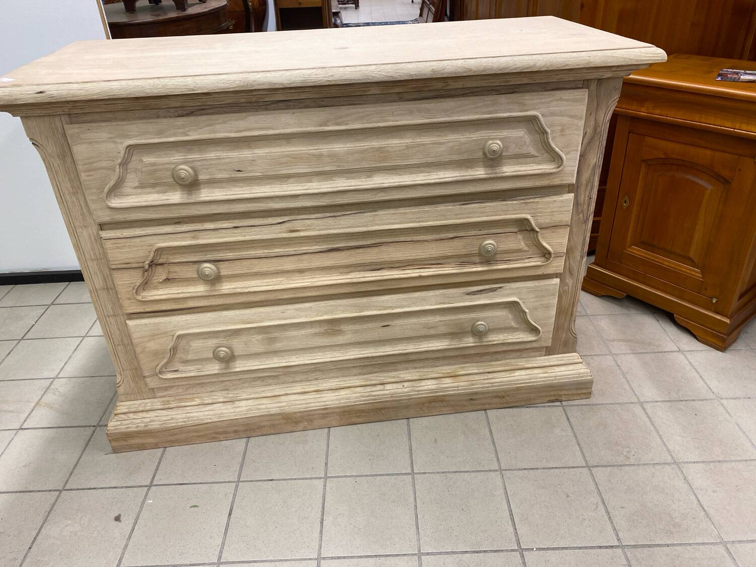 Shortbread chest of drawers