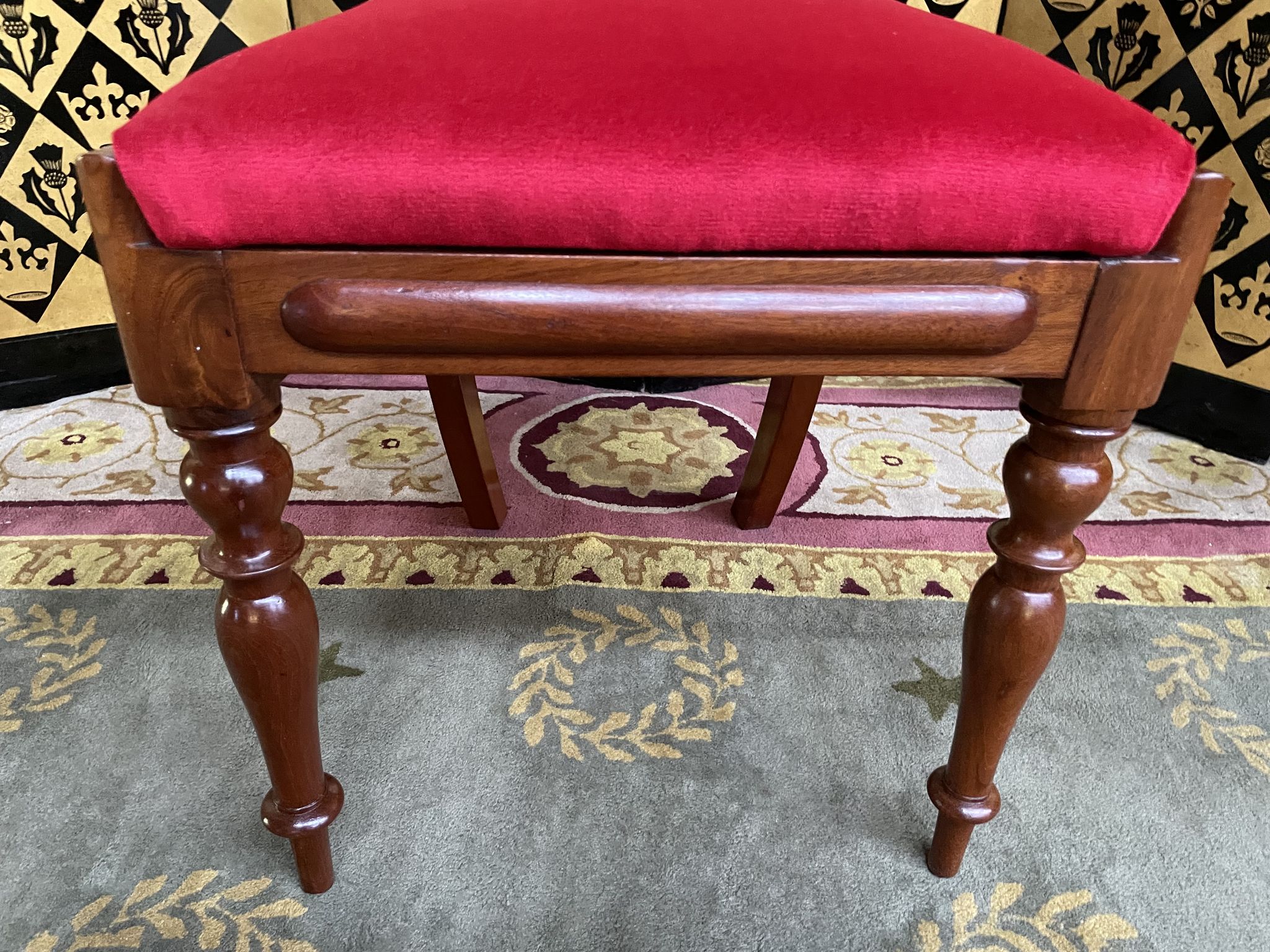 Suite of 6 english mahogany chairs 19th restored