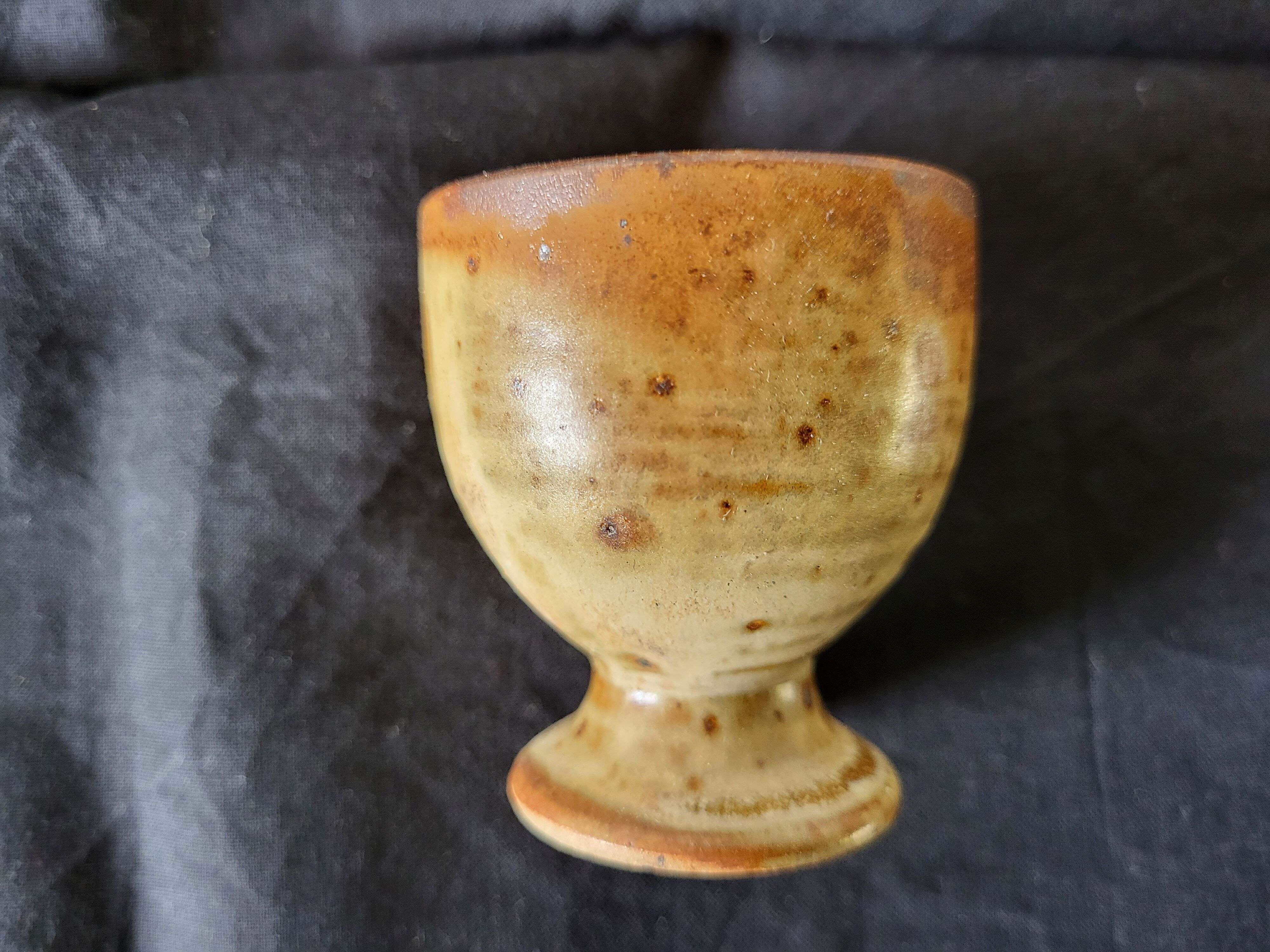 6 whooping coughs on their plate in sandstone