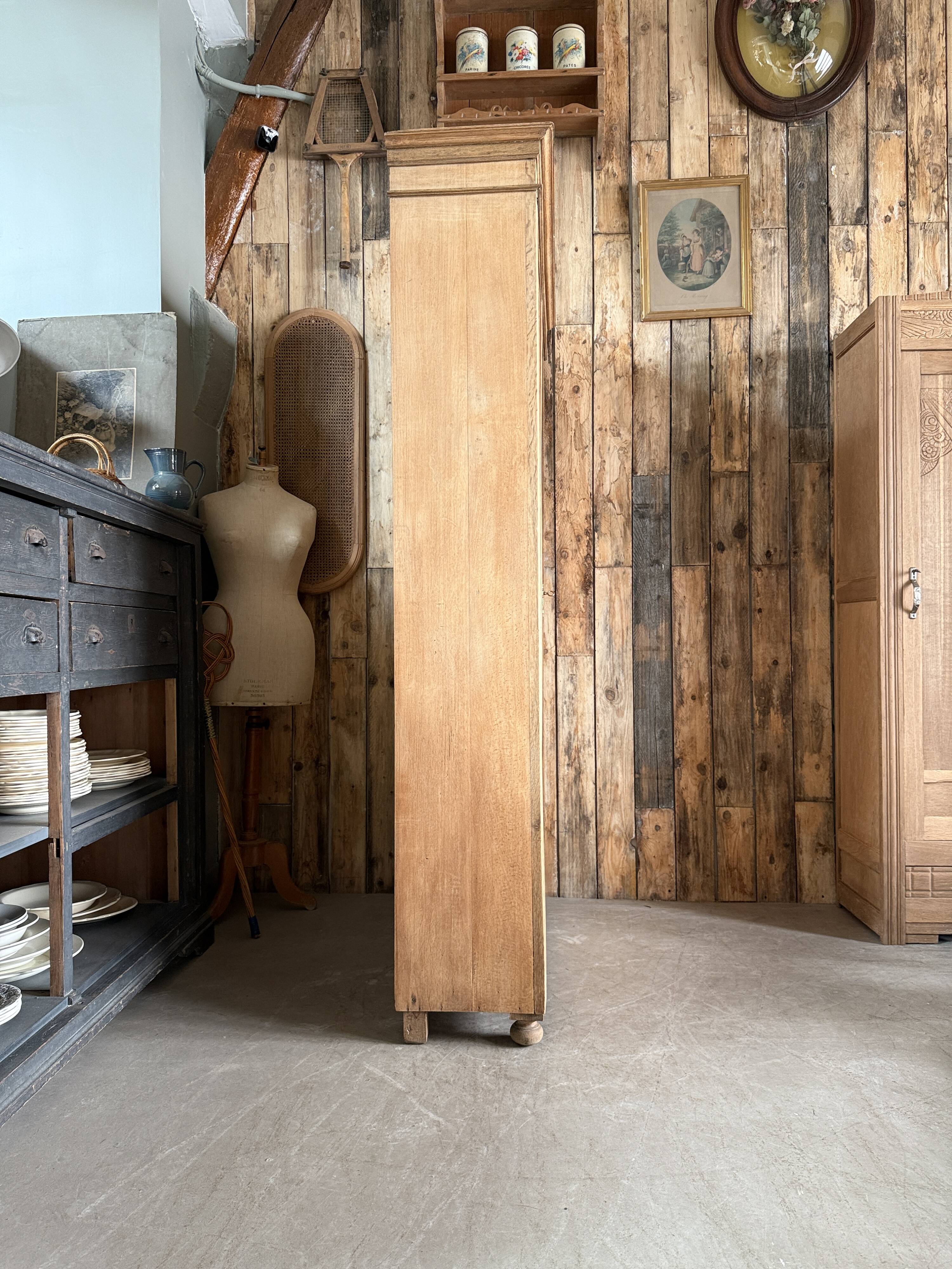 Antique oak display cabinet (renovated)