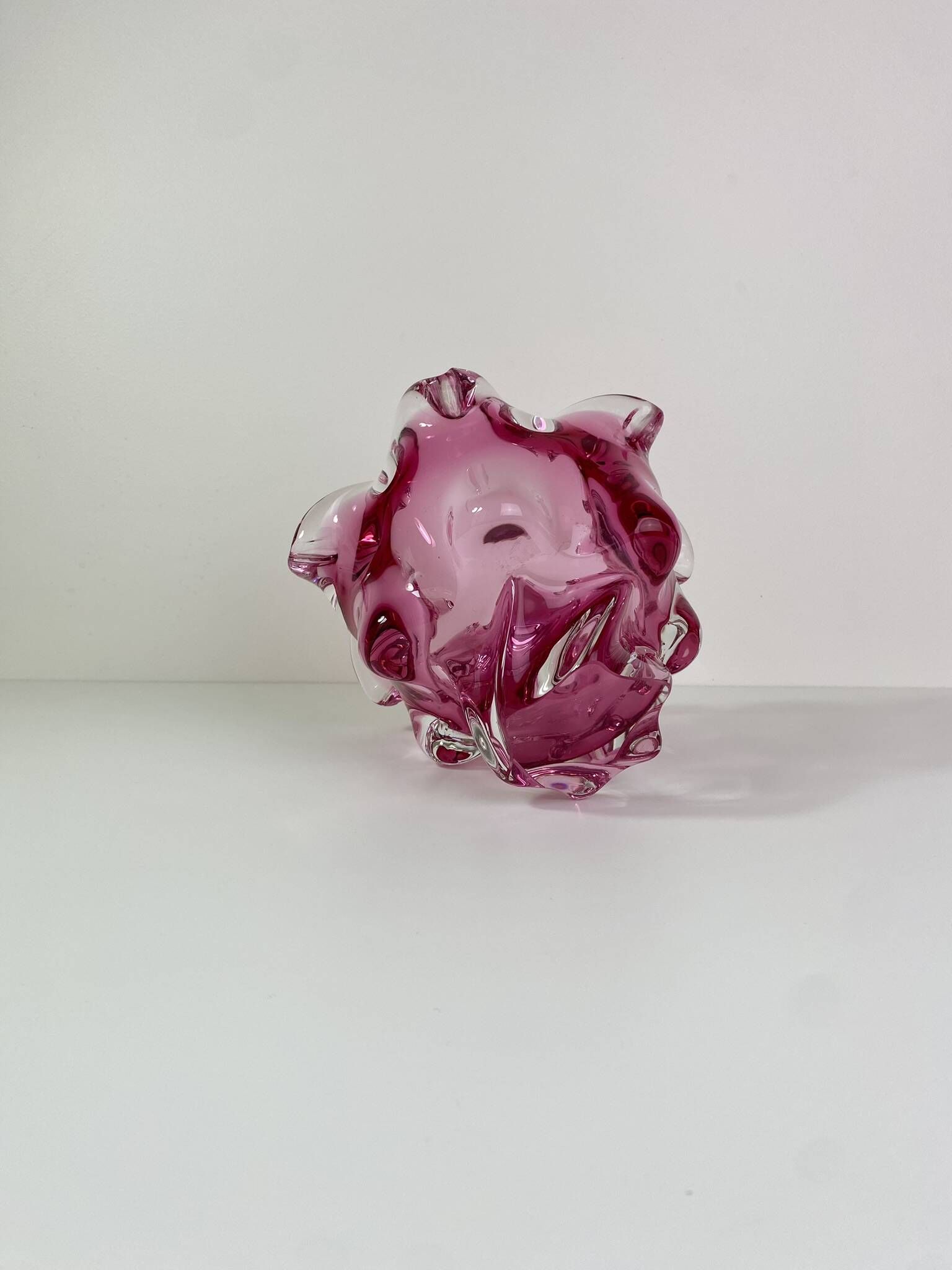 Large empty pocket or vintage pink Murano glass vase