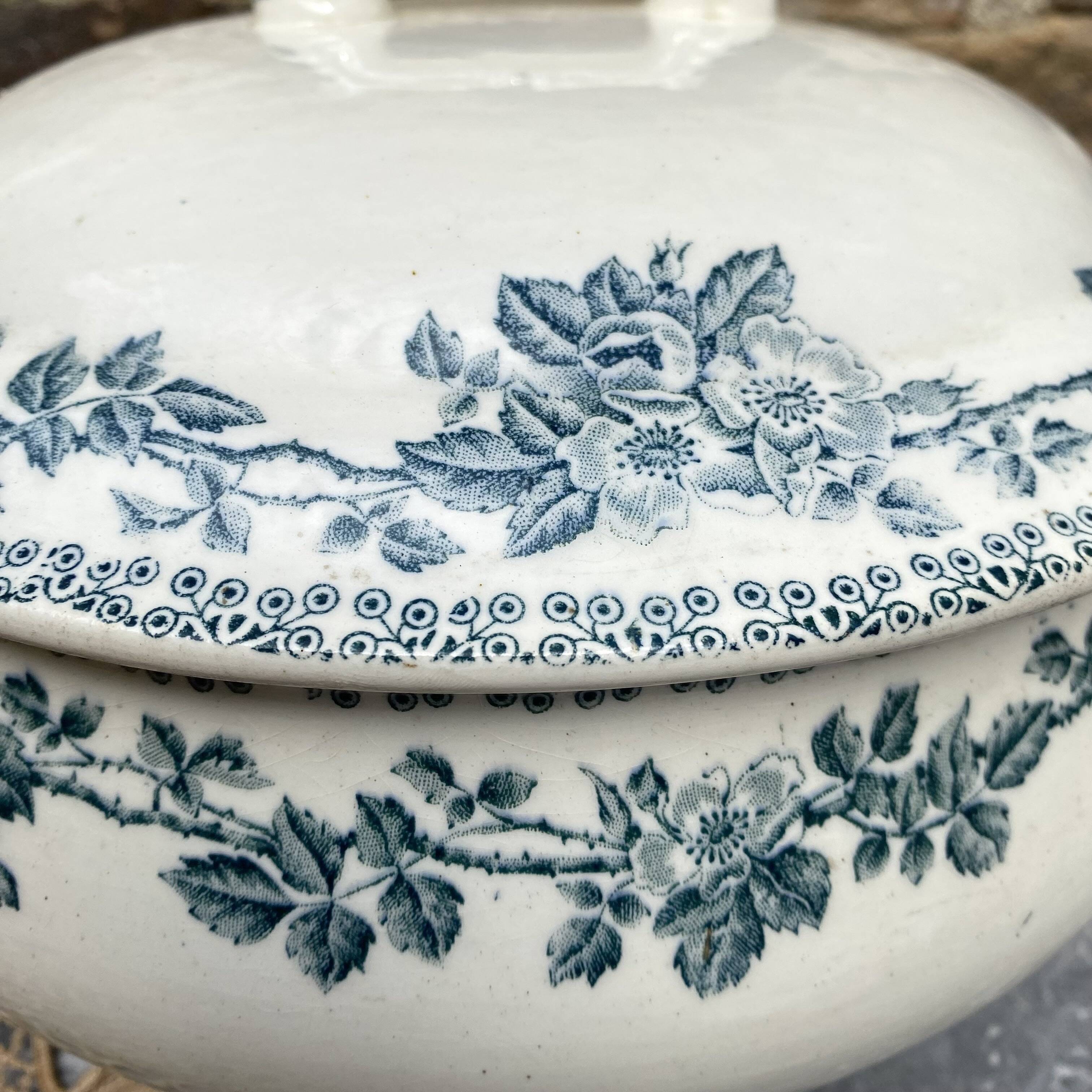 Earthenware soup tureen Ets Debray service Guadeloupe