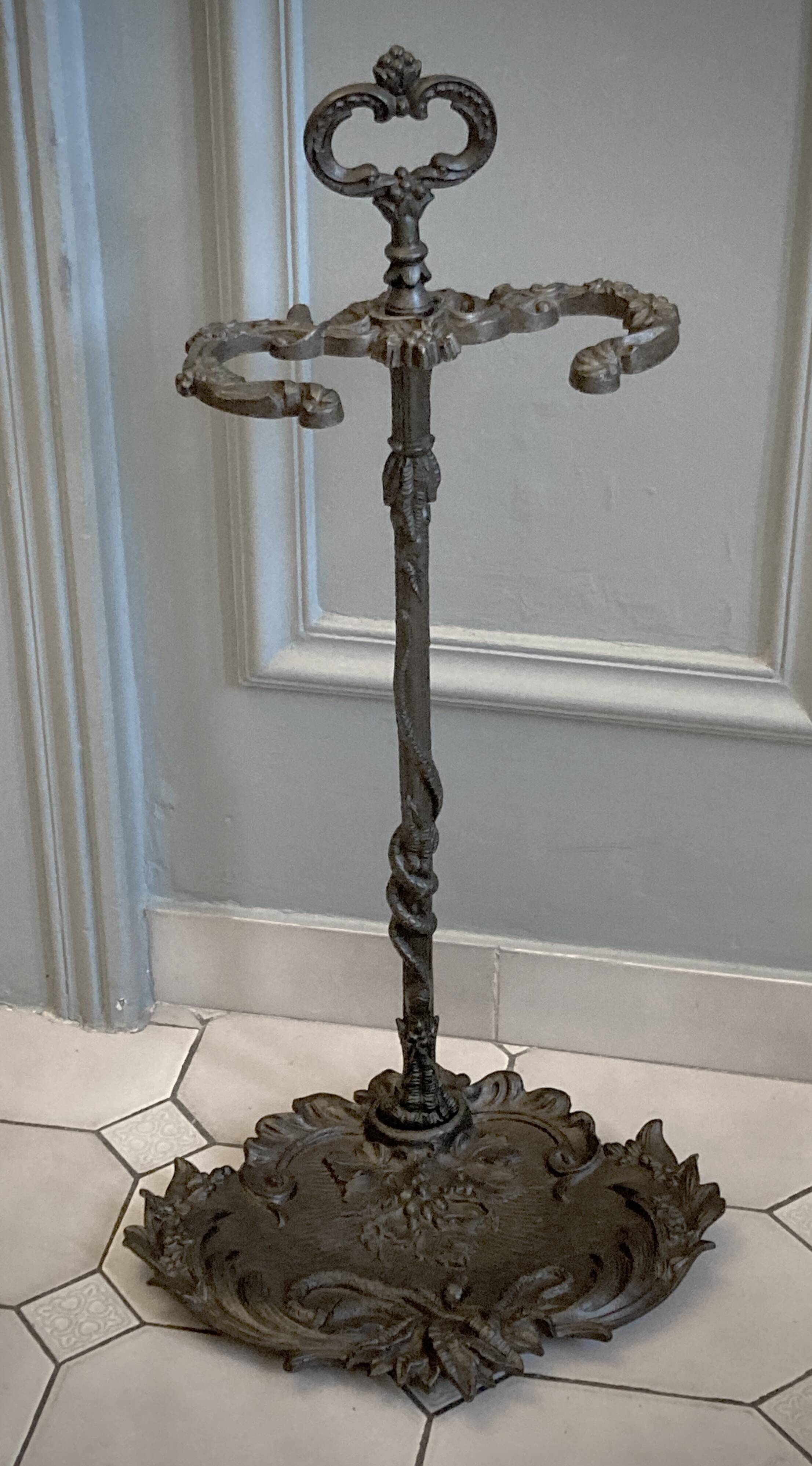 Porte parapluie période Art-nouveau