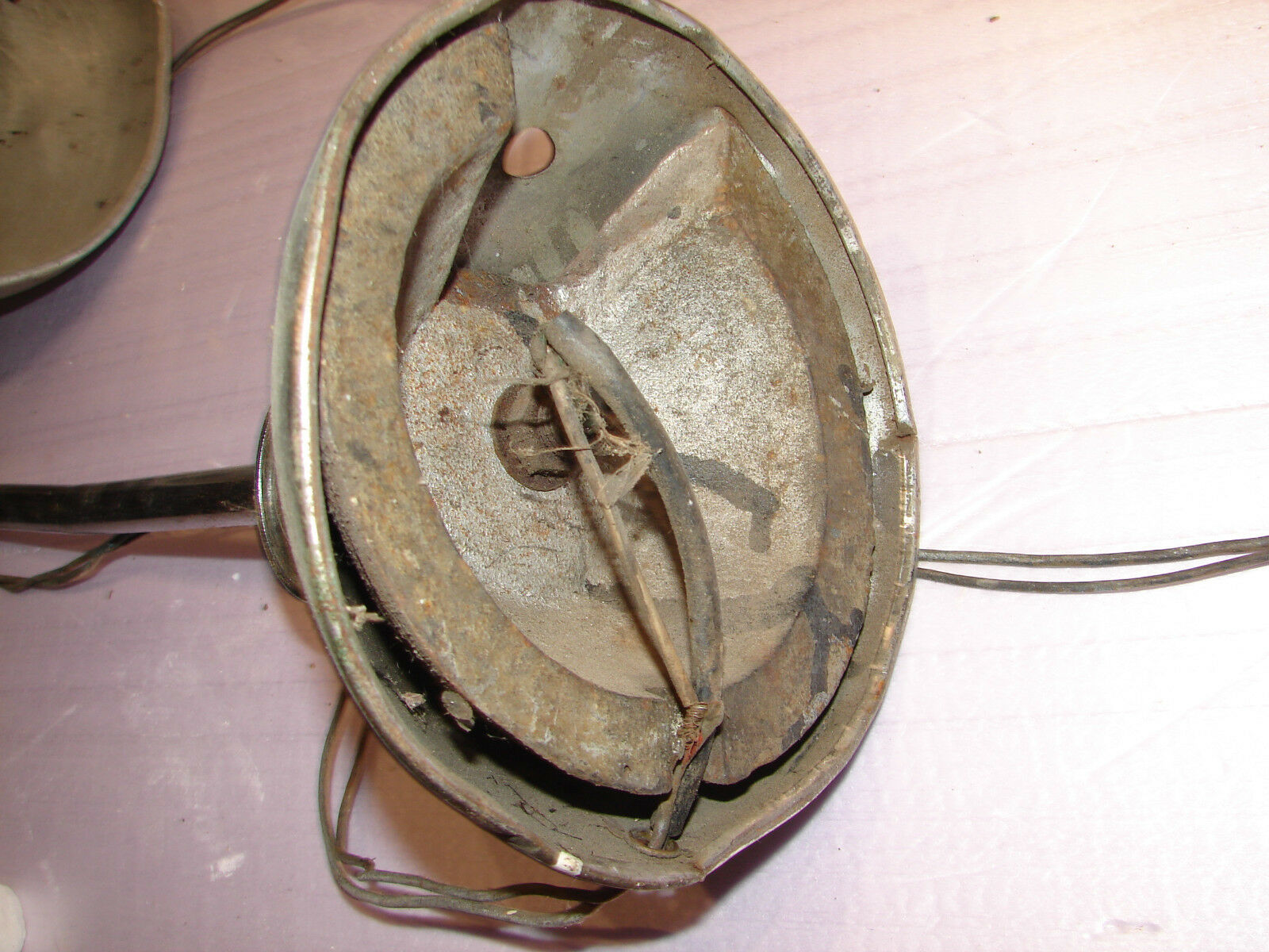 Metal desk lamp
